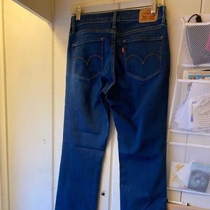 Levi’s denim jeans blue indigo size 29 still short boot cut